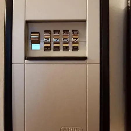 Berg Seaview Апартаменты *